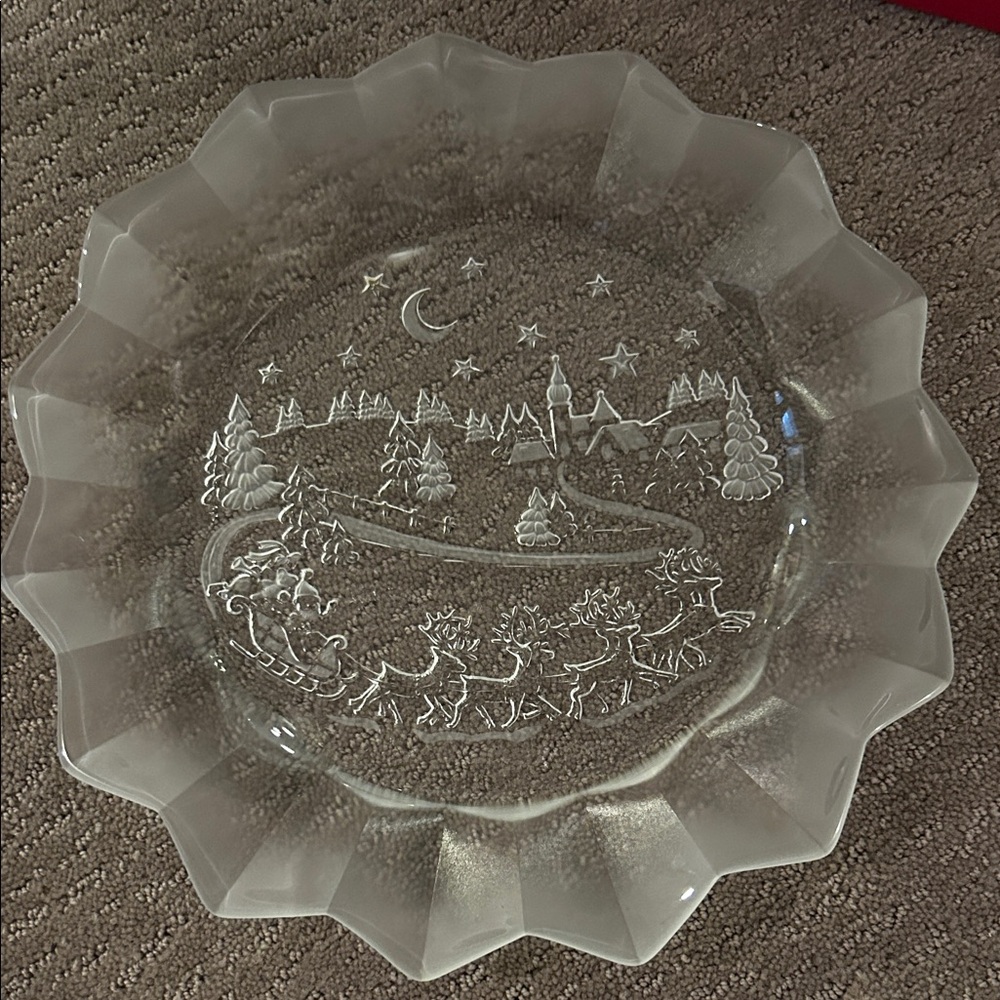 Mikasa Large Frosted Glass Holiday Christmas Plate